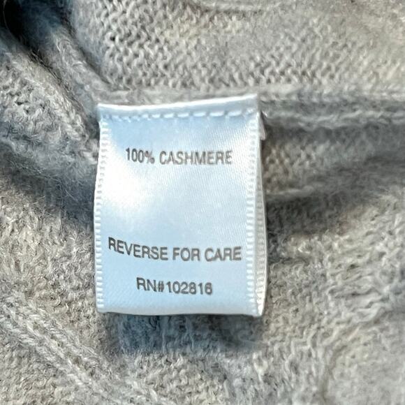 Garnet Hill Cashmere Cable Knit Turtleneck Sweater Gray Size Medium - Picture 9 of 9